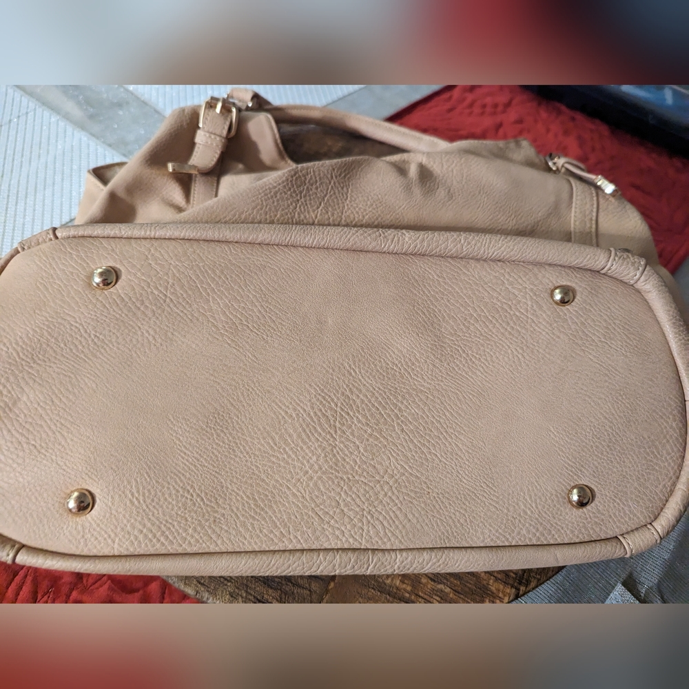 Moda Luxe Handbag - Picture 7 of 12